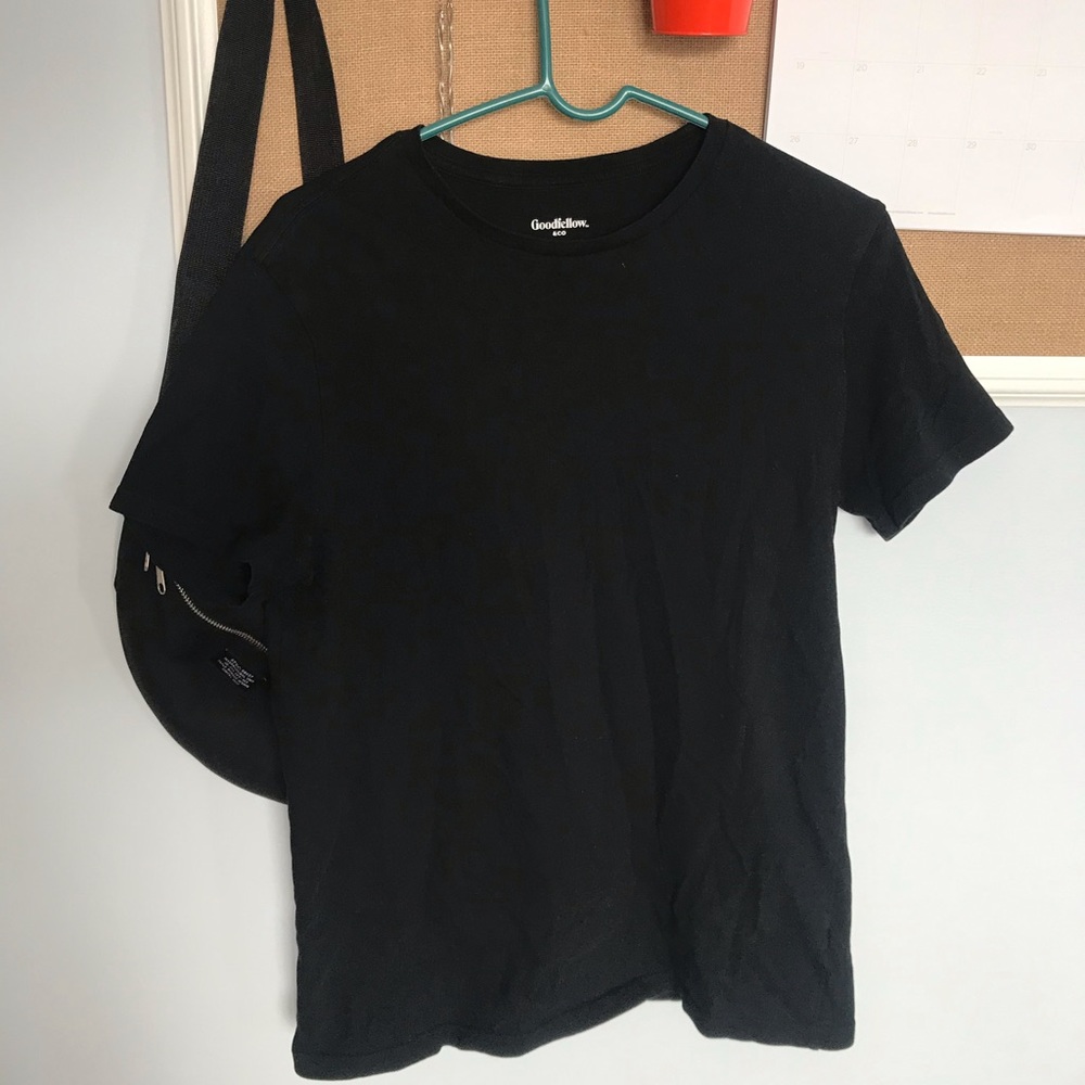 Simple Black T-Shirt